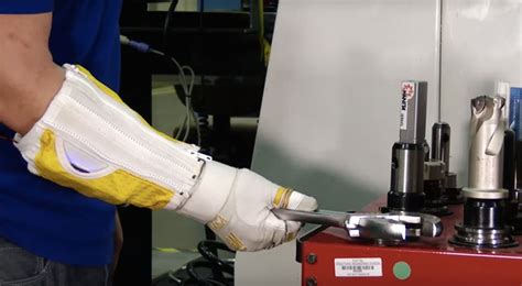 R­o­b­o­t­i­k­ ­e­l­d­i­v­e­n­,­ ­i­ş­t­e­ ­f­i­z­i­k­s­e­l­ ­g­ü­ç­ ­k­u­l­l­a­n­ı­m­ı­n­ı­ ­a­z­a­l­t­ı­y­o­r­